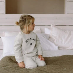 Claude & Co Sweat Milking ItOat -Fillettes Et Fiston claude co sweat milking it oat 1