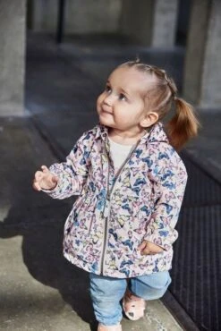 Color Kids Coupe Vent Imperméable Papillons Colorés -Fillettes Et Fiston color kids coupe vent impermeable papillons colore 4