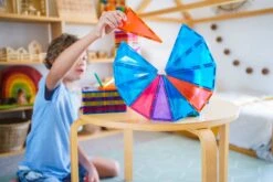 Connetix Ensemble Créatif Arc-en-ciel 100 Pièces -Fillettes Et Fiston connetix ensemble creatif arc en ciel 100 pieces 3