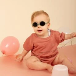 Ki ET La Lunettes De Soleil De Bébé Diabola Kaki -Fillettes Et Fiston ki et la lunettes de soleil de bebe diabola kaki 2