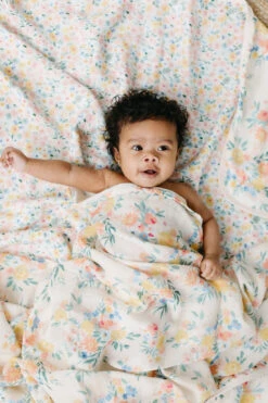 Loulou Lollipop Couverture En Mousseline Floral Bouquet -Fillettes Et Fiston loulou lollipop couverture en mousseline floral bo 2