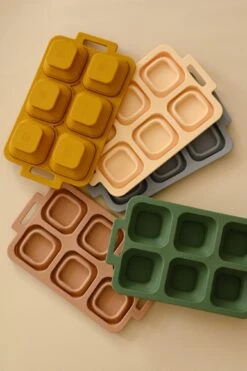 Minika Moules à Muffins Repliables Almond -Fillettes Et Fiston minika moules a muffins repliables almond 1