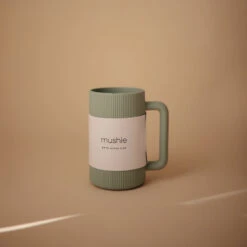 Mushie Tasse De Rinçage De Bain Sage 6 Mushie Tasse De Rinçage De Bain Sage -Fillettes Et Fiston mushie tasse de rincage de bain sage 2