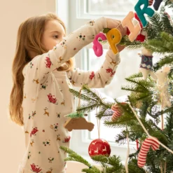 Petit Lem Pyjama Deux Pièces Santa's Workshop -Fillettes Et Fiston petit lem pyjama deux pieces santas workshop 2