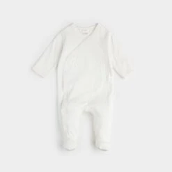 Petit Lem Pyjama Une Pièce En Pointelle Blanc 9 Petit Lem Pyjama Une Pièce En Pointelle Blanc -Fillettes Et Fiston petit lem pyjama une piece en pointelle blanc 3
