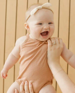 Quincy Mae Bandeau à Petit Nœud Ivory -Fillettes Et Fiston quincy mae bandeau a petit noeud ivory 1