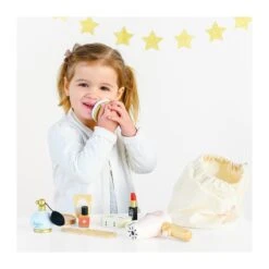 Trousse De Beauté Des Stars -Fillettes Et Fiston trousse de beaute des stars 2