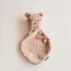 Veille Sur Toi Doudou Bébé Ours Noisette -Fillettes Et Fiston veille sur toi doudou bebe ours noisette